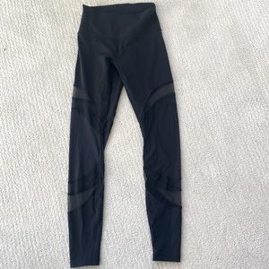 Lululemon black pants tights size 6 like new!